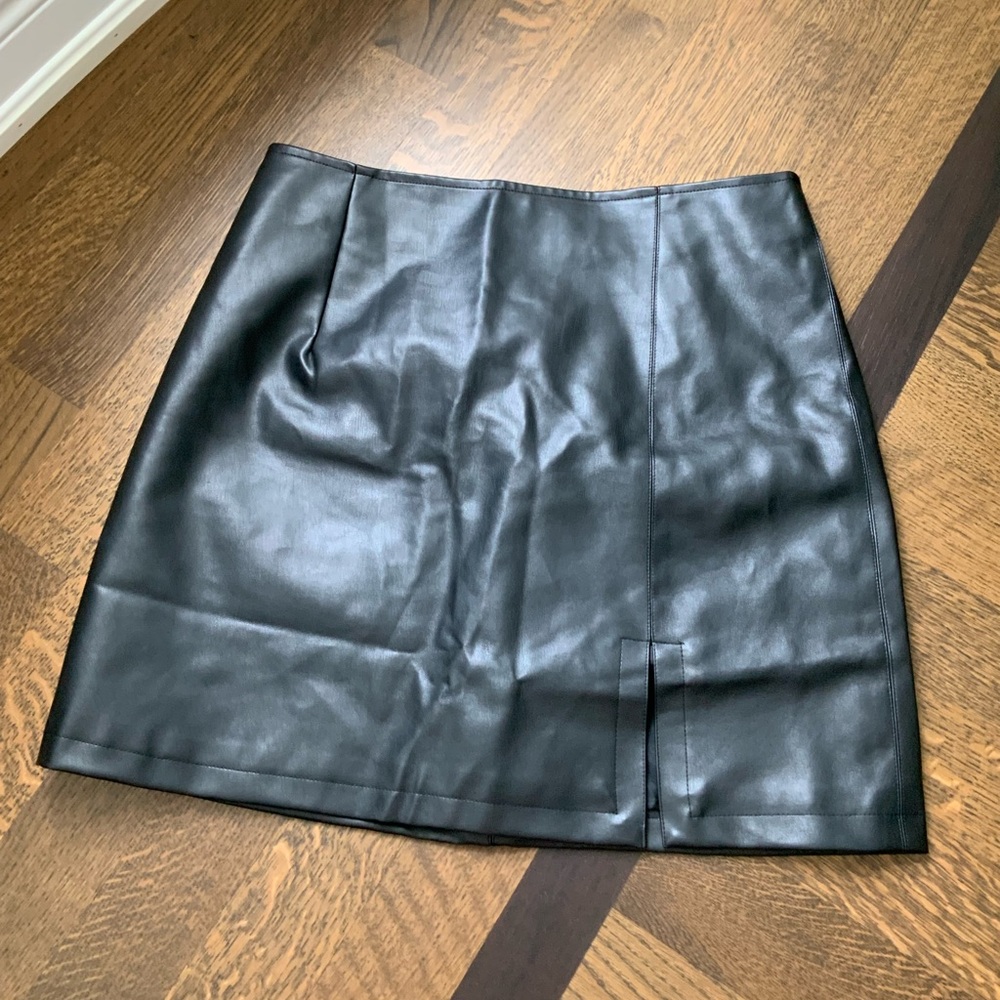 Faux Leather Black Short Skirt Front Slit High Waist Women’s Plus Size 2XL